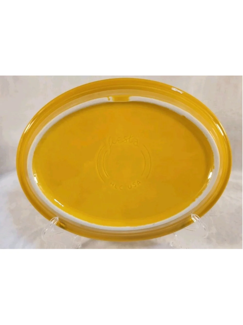 Retired Oval Baker 10 1/4 in 40 oz Marigold retired Fiesta Fiestaware HLC yellow